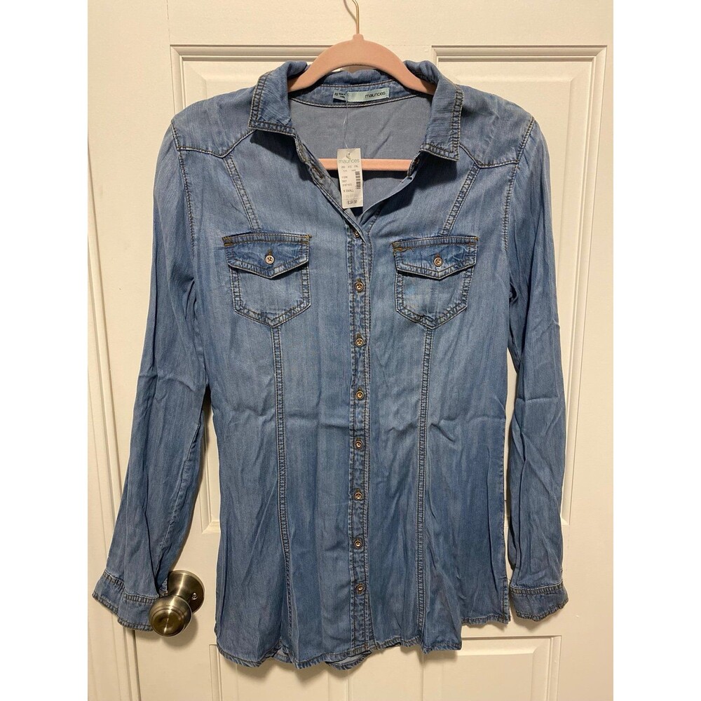 Maurices Light Denim Long-Sleeve Button Down, Women’s Size Extra Small